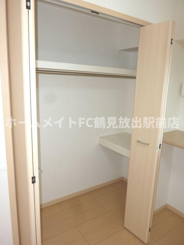 大阪市鶴見区焼野３丁目の賃貸マンションの収納