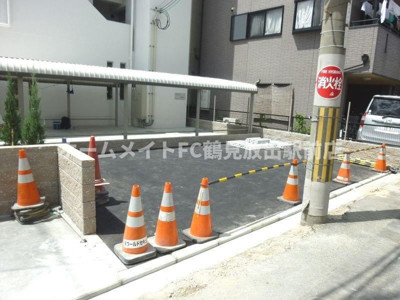 大阪市鶴見区焼野３丁目の賃貸マンションの駐車場