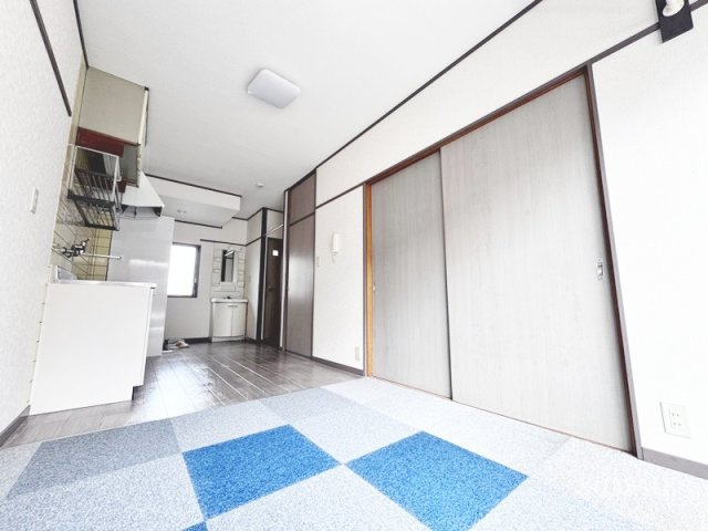 ハイツSDの居間・リビング|ダイニングです