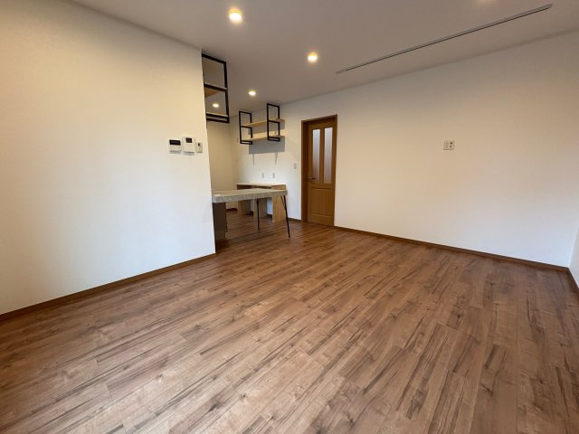 【居間・リビング】 | 熊谷市榎町　中古戸建