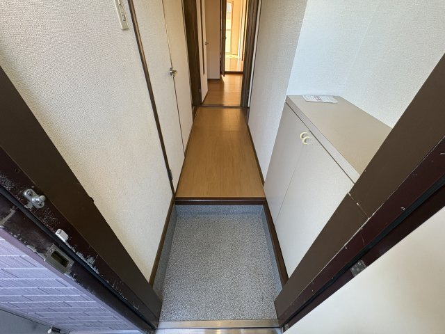 プリシェール藤原台の玄関