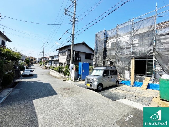 神戸市西区秋葉台　第5期　新築一戸建ての前面道路含む現地写真|周辺は落ち着いた街並みの住宅地！子育てがしやすい住環境です！まだ未完成ですが、現地でしかわからない事もございます。是非一度ご覧ください。