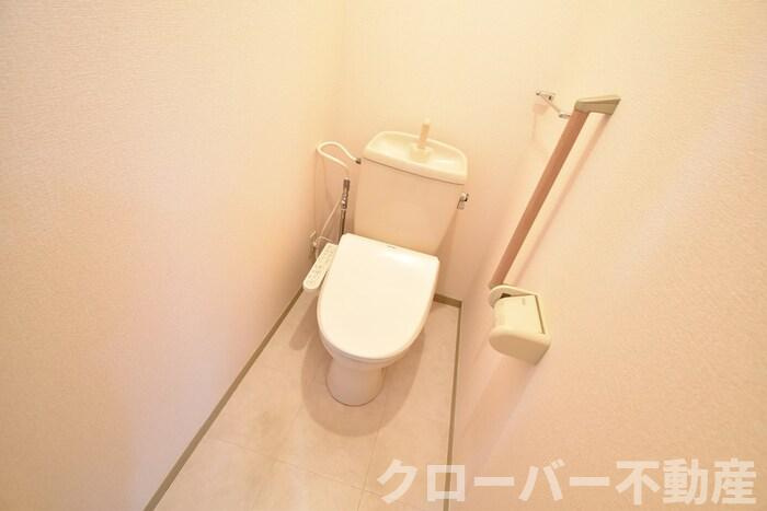 サニーコーポ A棟のトイレ|温水洗浄暖房便座