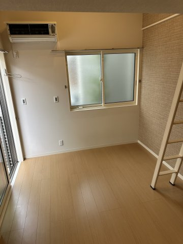 メゾン・イズミの居間・リビング