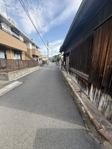 和歌山市西高松2丁目・土地・56969の前面道路含む現地写真