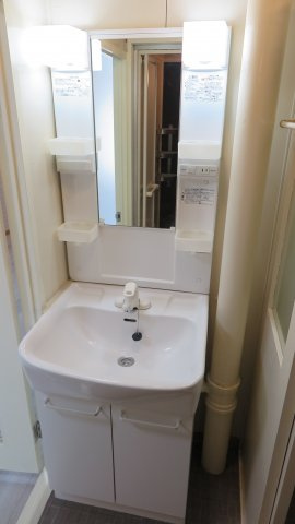 ホワイトハイツの洗面所