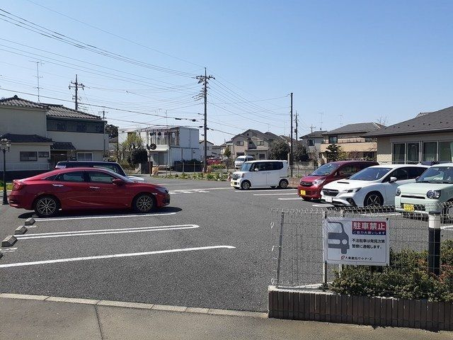 プロムナードⅡの駐車場