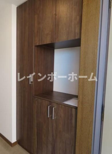 レーベンハイム和光ヒルズの玄関