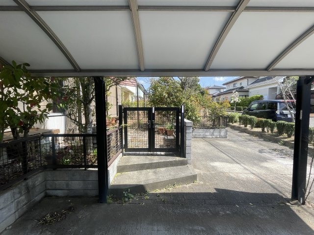 中古住宅・中古戸建　郡山市富久山町南小泉　小泉小学校・明健中学校の外観|門扉付きです！