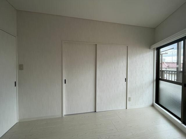 福島ビルの居間・リビング