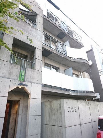 パンブロス２の外観|コンクリート打ちっ放しのおしゃれな外観です。