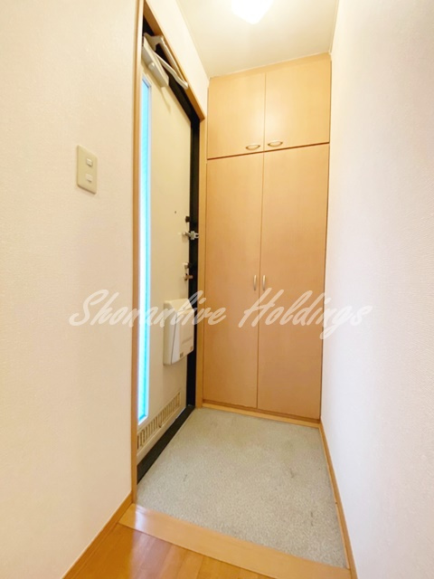 フィオーレ湘南山手　C棟の玄関|シューズボックス付き♪