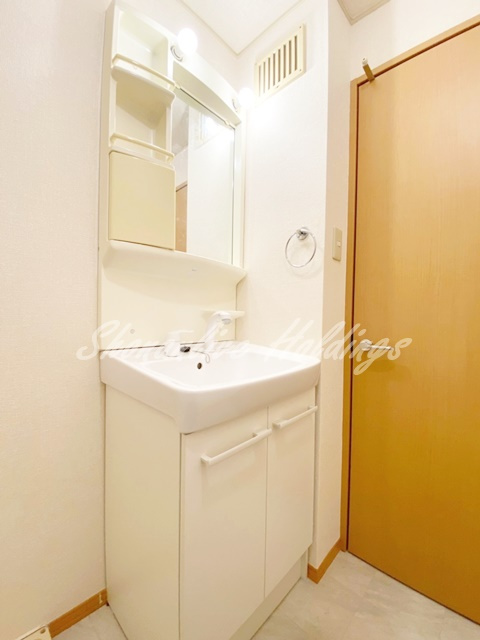 フィオーレ湘南山手　C棟の洗面所|独立洗面台♪