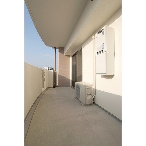 熊本市中央区九品寺４丁目の賃貸マンションのバルコニー