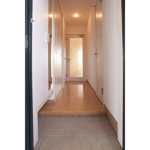 熊本市中央区九品寺４丁目の賃貸マンションの玄関