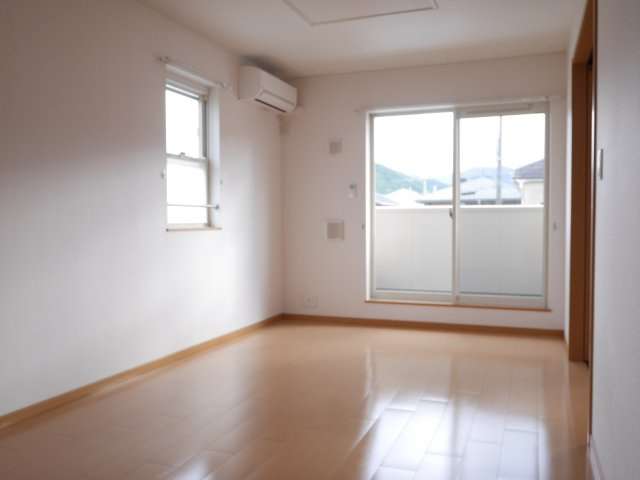 プラシード野中　Ｂの居間・リビング