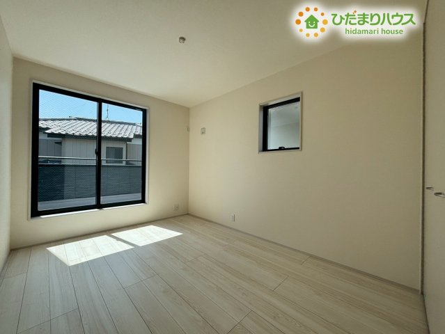 熊谷市箱田　第7　新築一戸建て　リーブルガーデン　01の寝室