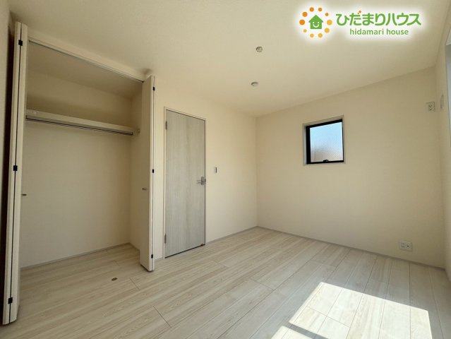 熊谷市箱田　第7　新築一戸建て　リーブルガーデン　01の収納