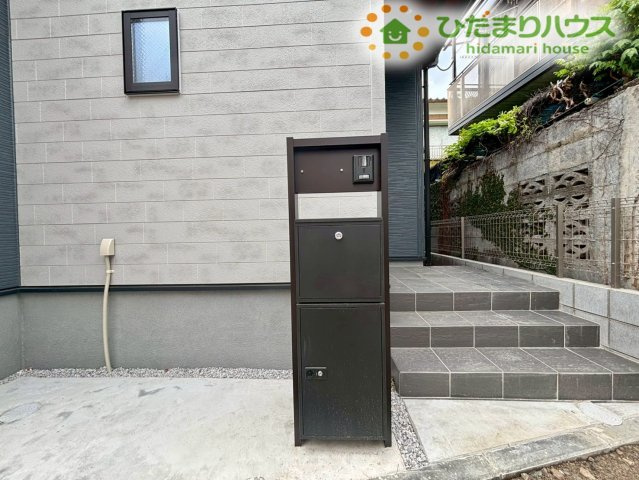 熊谷市箱田　第7　新築一戸建て　リーブルガーデン　01の玄関