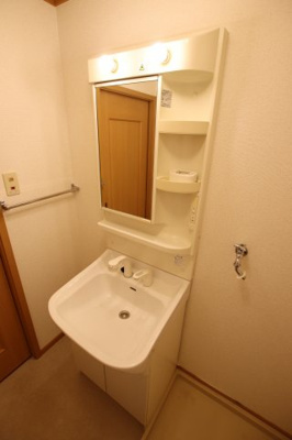 【独立洗面台】 | サン・ウエストⅡ