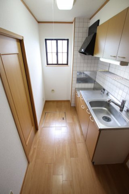 【その他】 | サン・ウエストⅡ | キッチンスペース