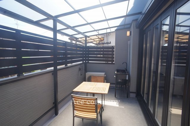【バルコニー】 | 八尾市曙町2丁目 | 2Fワイドバルコニー☆雨除けテラス屋根・目隠しフェンス付きです☆