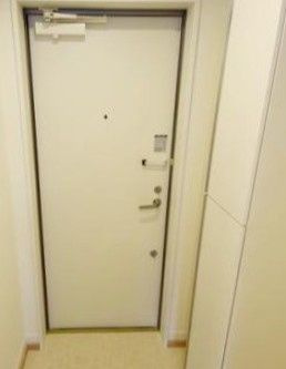 クシェル北戸田の玄関