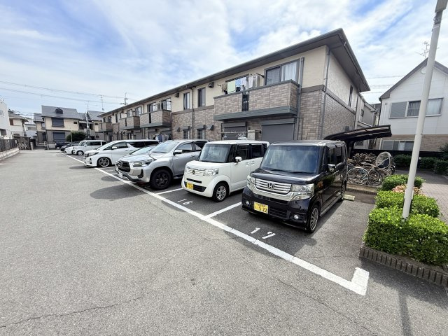 【駐車場】 | ルミエール　B棟