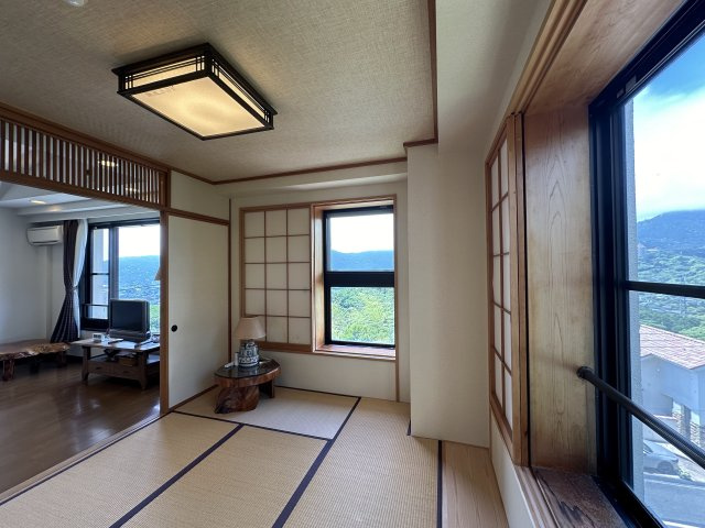 パークヴィラあたがわ壱番館の和室