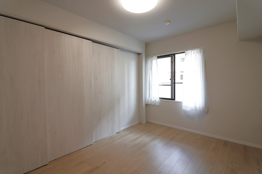 【寝室】の画像