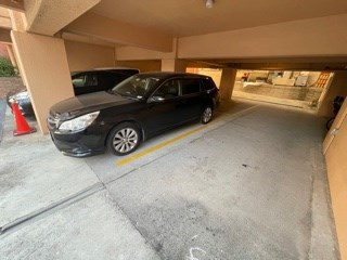 ラムール住吉の駐車場