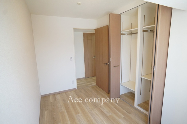 【洋室】 | ユニ・アルス平野プレジオ | 西側洋室約4.7帖