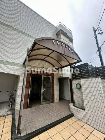 クレスト夙川のエントランス