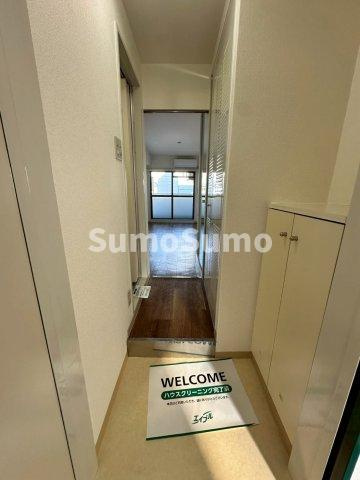 クレスト夙川の玄関