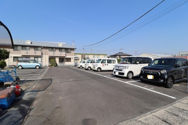 第2エントピア富田の駐車場