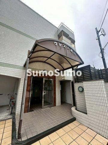 クレスト夙川のエントランス