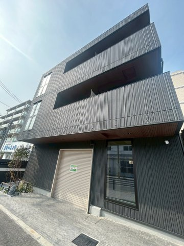 Noir Luxe 西宮北口の外観
