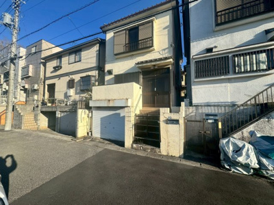 【外観】 | 川口市差間中古戸建 | 地下車庫付きになります。