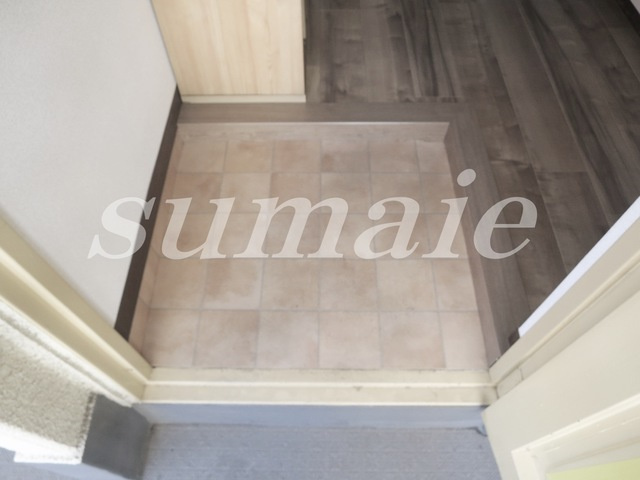 佐久間マンションの玄関|玄関です！シューズロッカーもついてます！