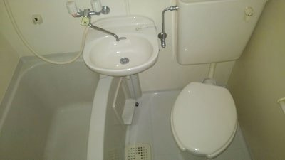 レオパレスウィステリアＣの浴室