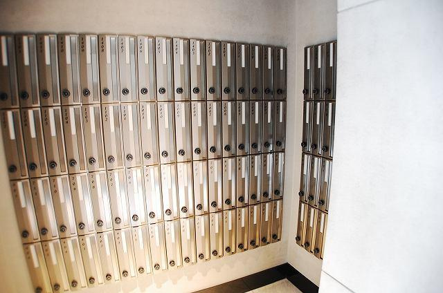 S-RESIDENCE難波Brillerのその他共用部分|S-RESIDENCE難波Briller　メールボックス