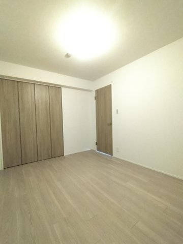 メガロコープ西宮Ⅱ 1号棟の洋室|使い勝手のいい洋室です