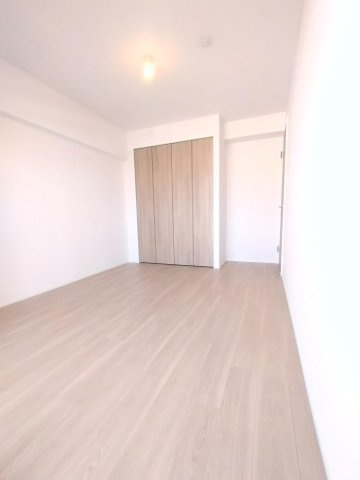 メガロコープ西宮Ⅱ 1号棟の洋室|広々とした洋室です