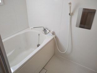 コンパクトで使いやすいお風呂です