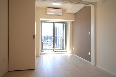 【居間・リビング】 | Ｂｒｉｌｌｉａ　ｉｓｔ　上野稲荷町 | ※写真は同タイプ住戸です。