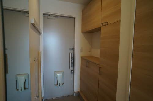 ランバーキャンプキタカミの玄関