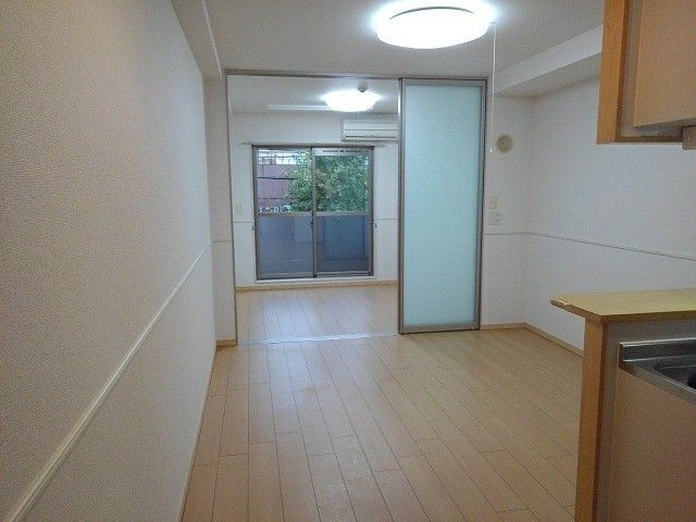 エステージの洋室