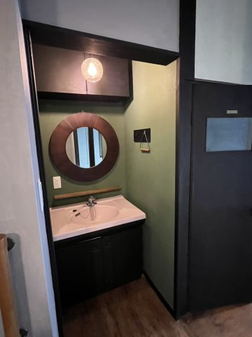 深江本町貸家の独立洗面台