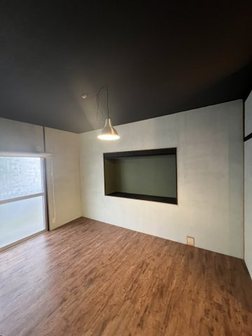深江本町貸家の洋室