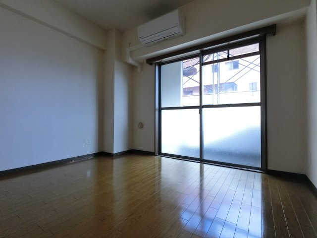 サングリーン新宿の居間・リビング